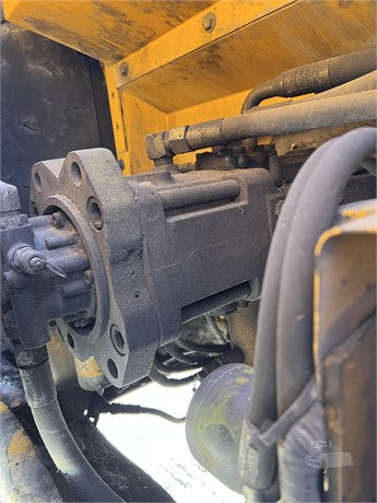 2004 JCB JS220 LC Crawler Excavator